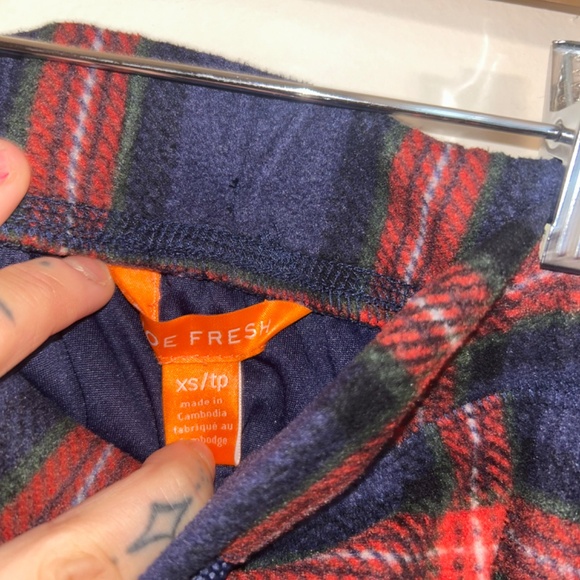 Joe Fresh Mini Skirt - Picture 3 of 3